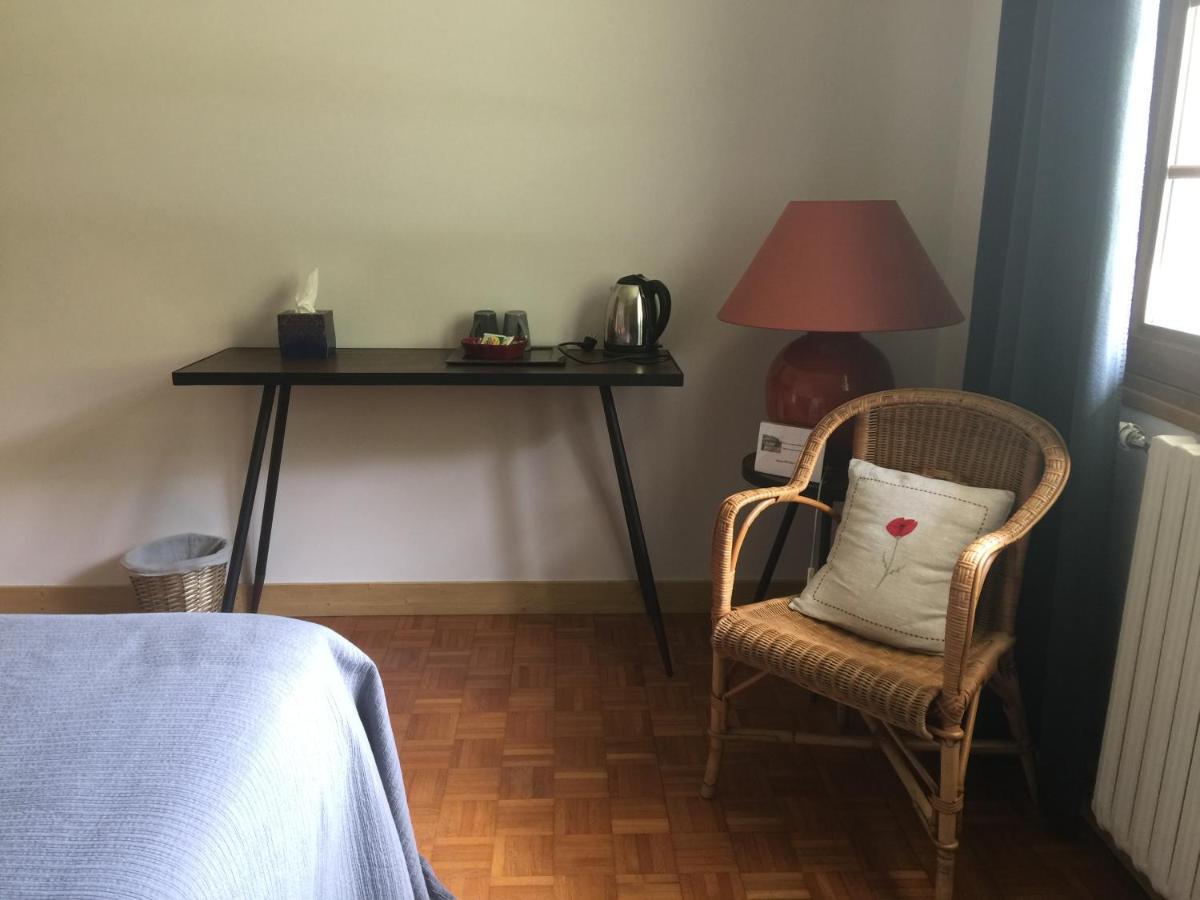 Chambres D'Hotes Les Pierres Taillees Thénésol Exteriér fotografie